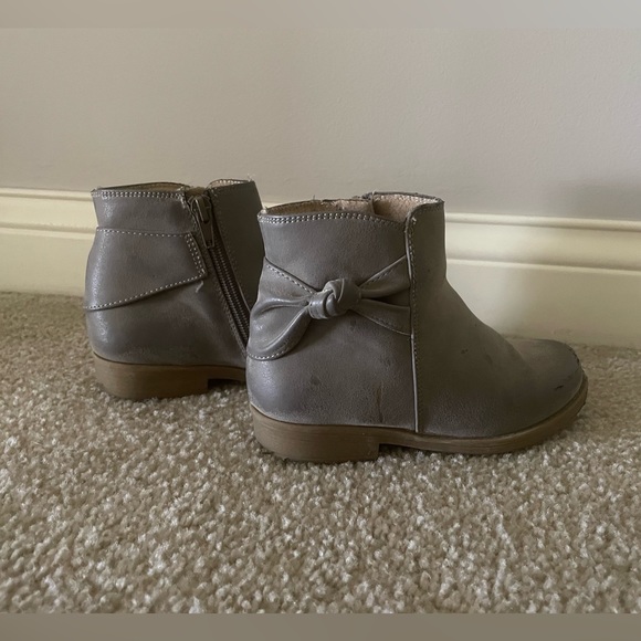 Toddler girls booties - size 11 - Picture 1 of 5